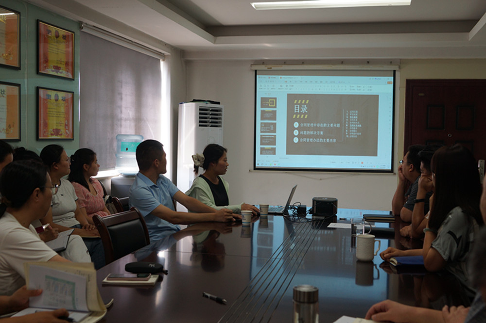 强化合同法律认知  筑牢风险防控防线<br>——郑州建投工程咨询有限公司开展合同法律知识 专题培训